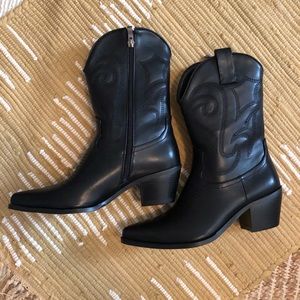 Black Cowgirl Boots